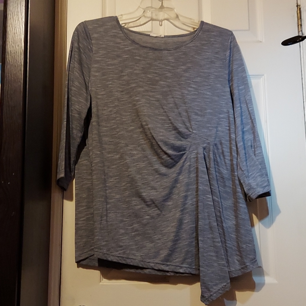 Asymmetrical hem blouse